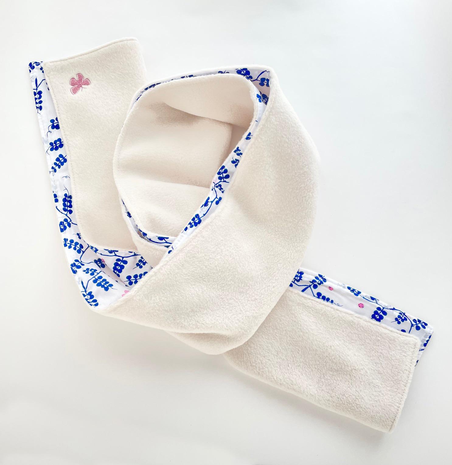 上質なメルトンフリース と 草花模様の組み合わせ　暖かいマフラー　/カラスノエンドウ　ボタニカル